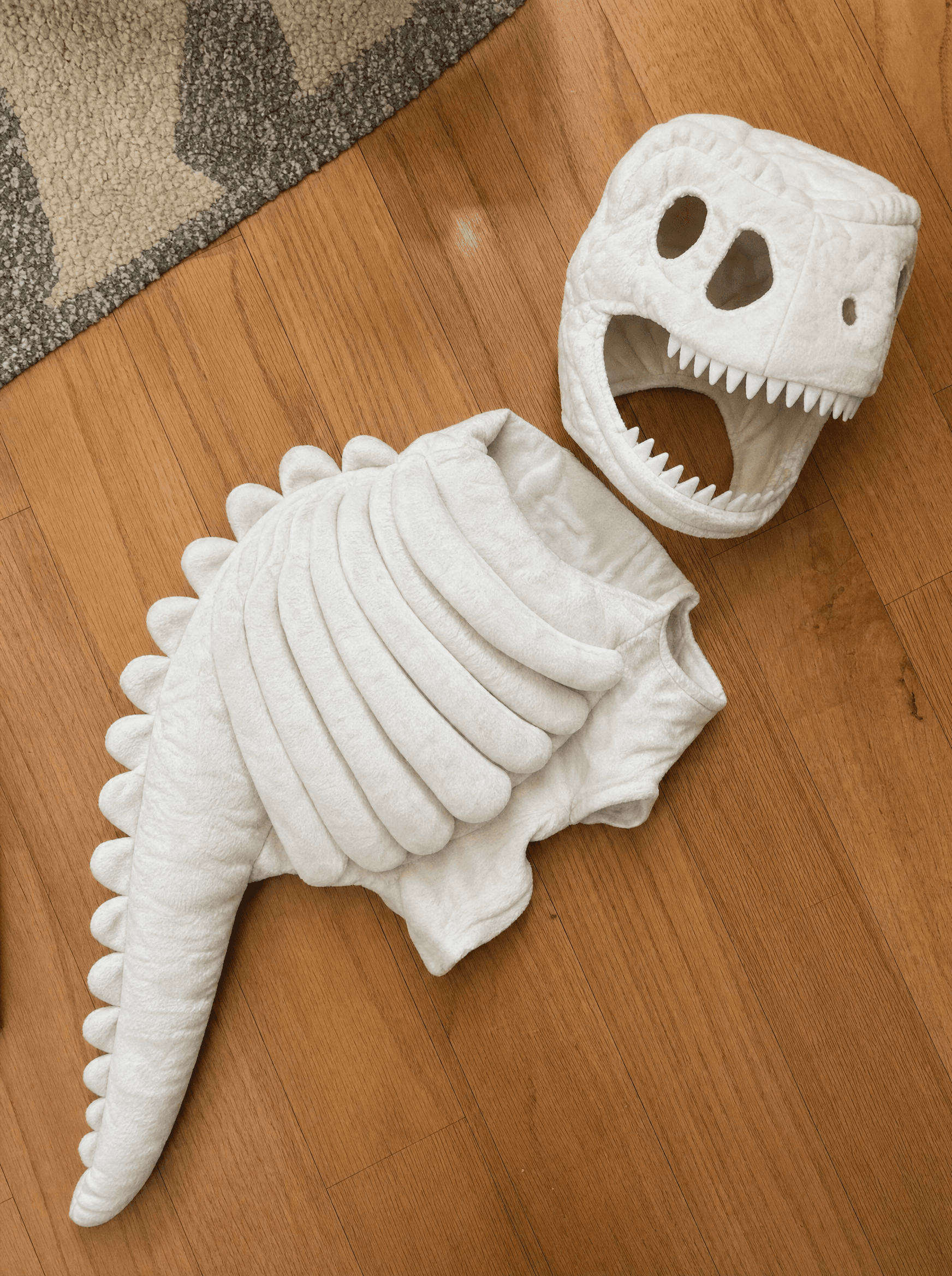 Dino Skeleton Glow Suit 3